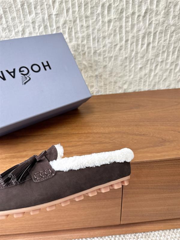 2025126112128310 310